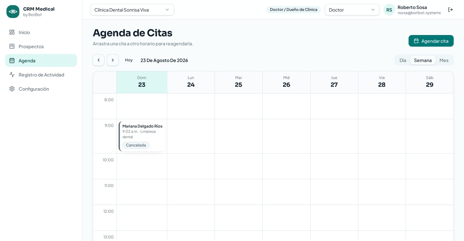 Agenda semanal de citas del CRM Medical con cita arrastrable y selector de vista día, semana y mes